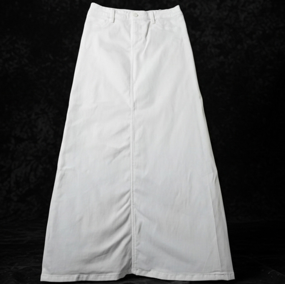 Alice+Olivia White Jean Skirt Size 6